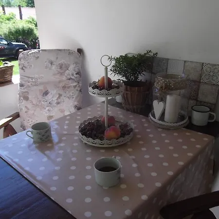 דירות Obanya Tulipanos Vendeghaz מראה חיצוני תמונה