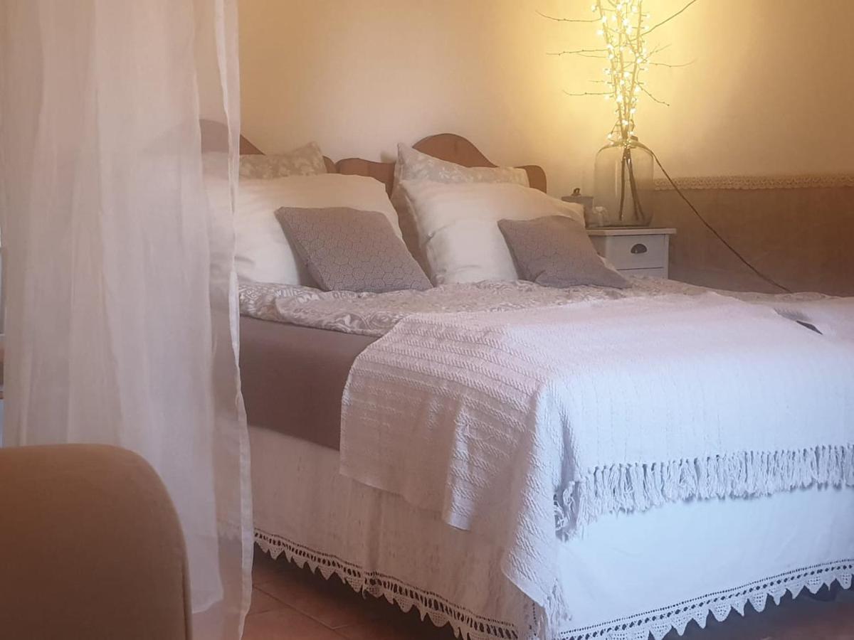 Tulipanos Vendeghaz Apartmán *