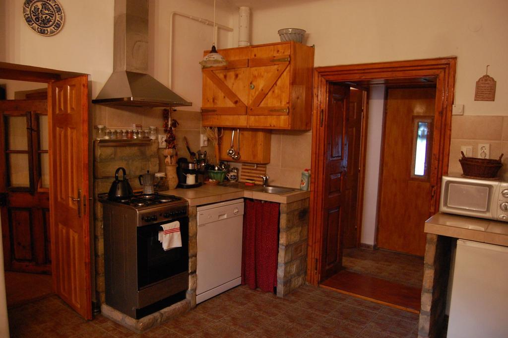Apartment Tulipanos Vendeghaz Obanya