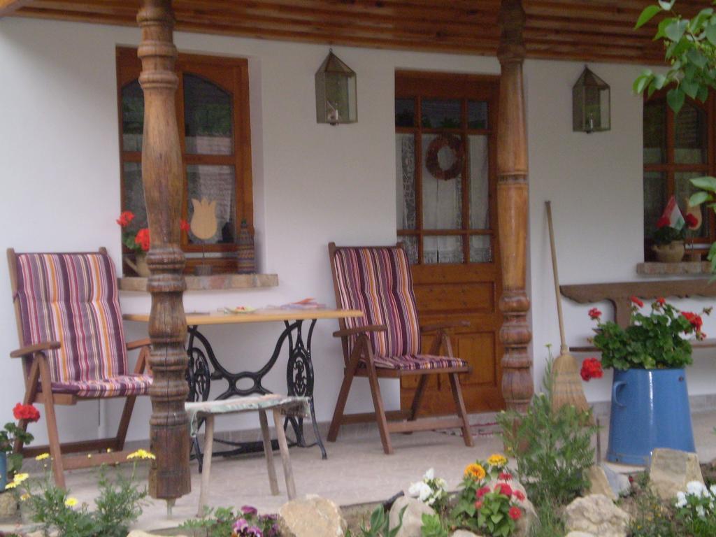 Apartment Tulipanos Vendeghaz *