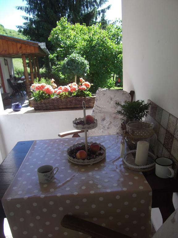 Tulipanos Vendeghaz Apartment *