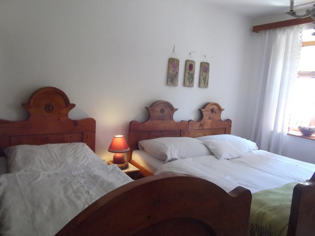 Apartment Tulipanos Vendeghaz *